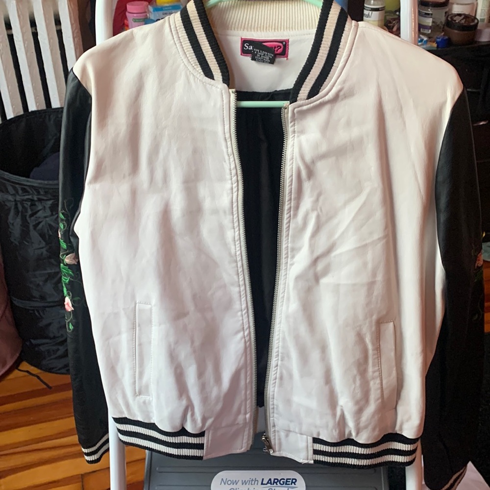 Leather jacket rose sleeves